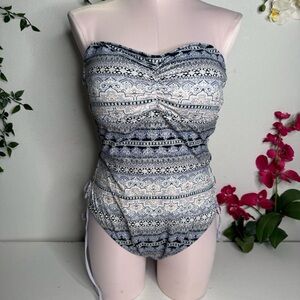 💜 Ambrielle XL SwimSuit 💜